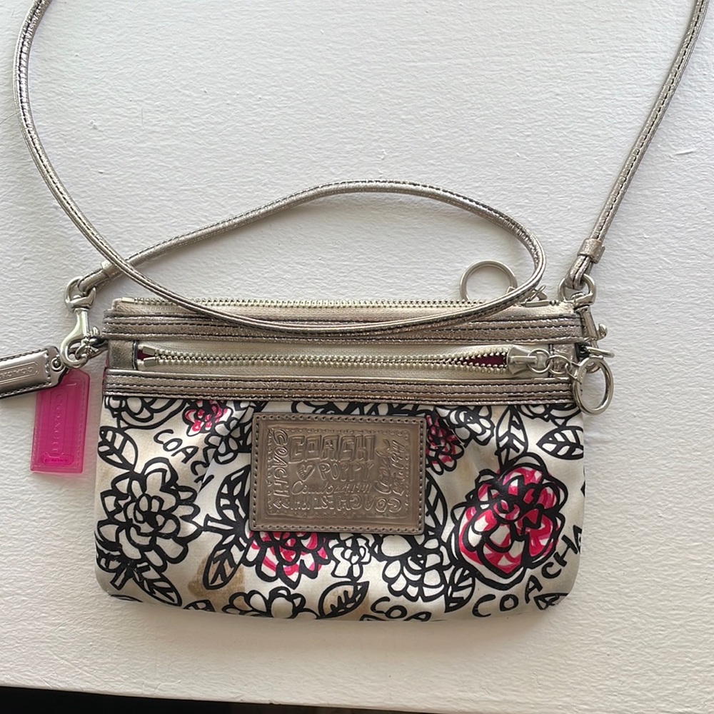 Coach Poppy crossbody small bag